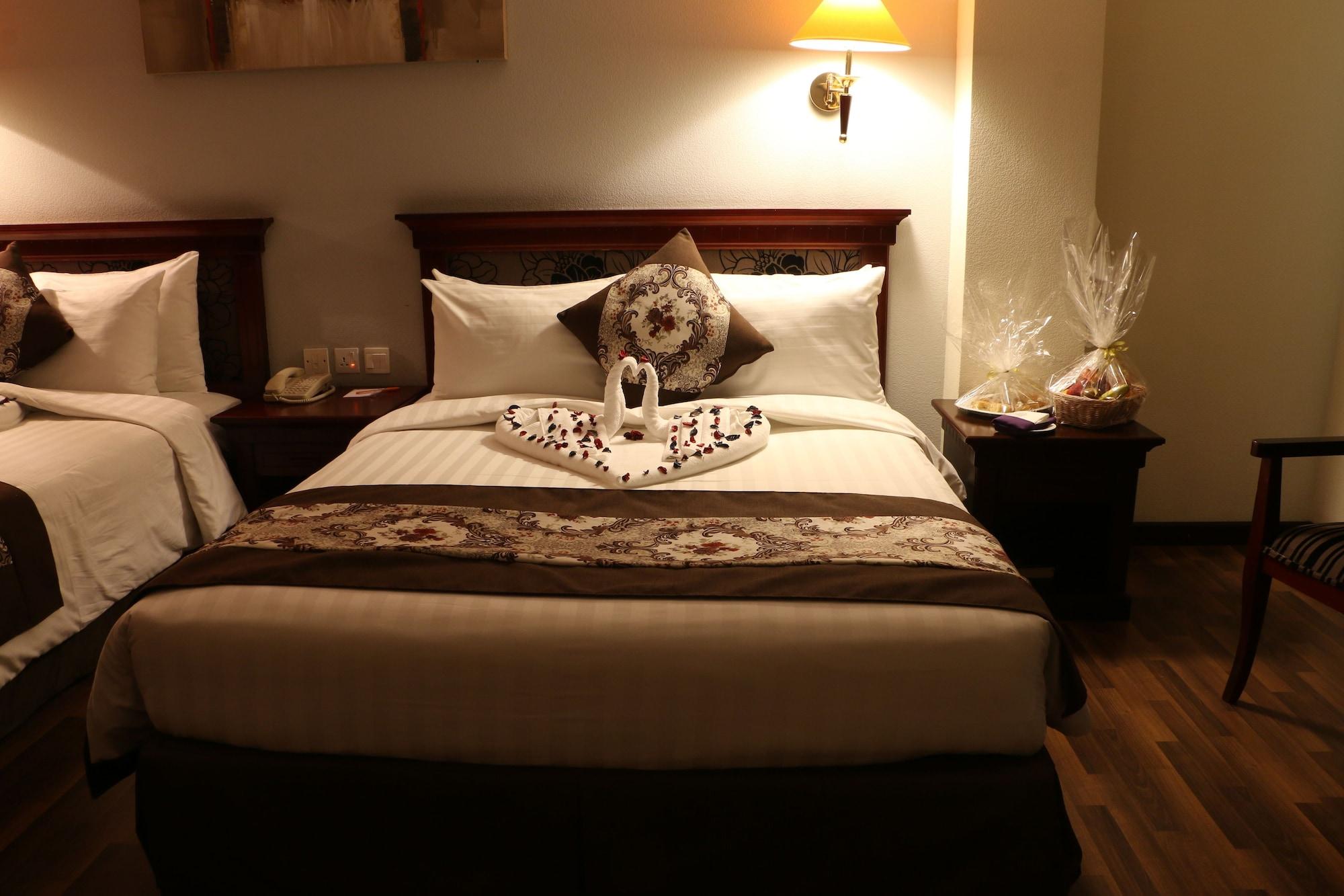 Pars International Hotel Манама Екстериор снимка