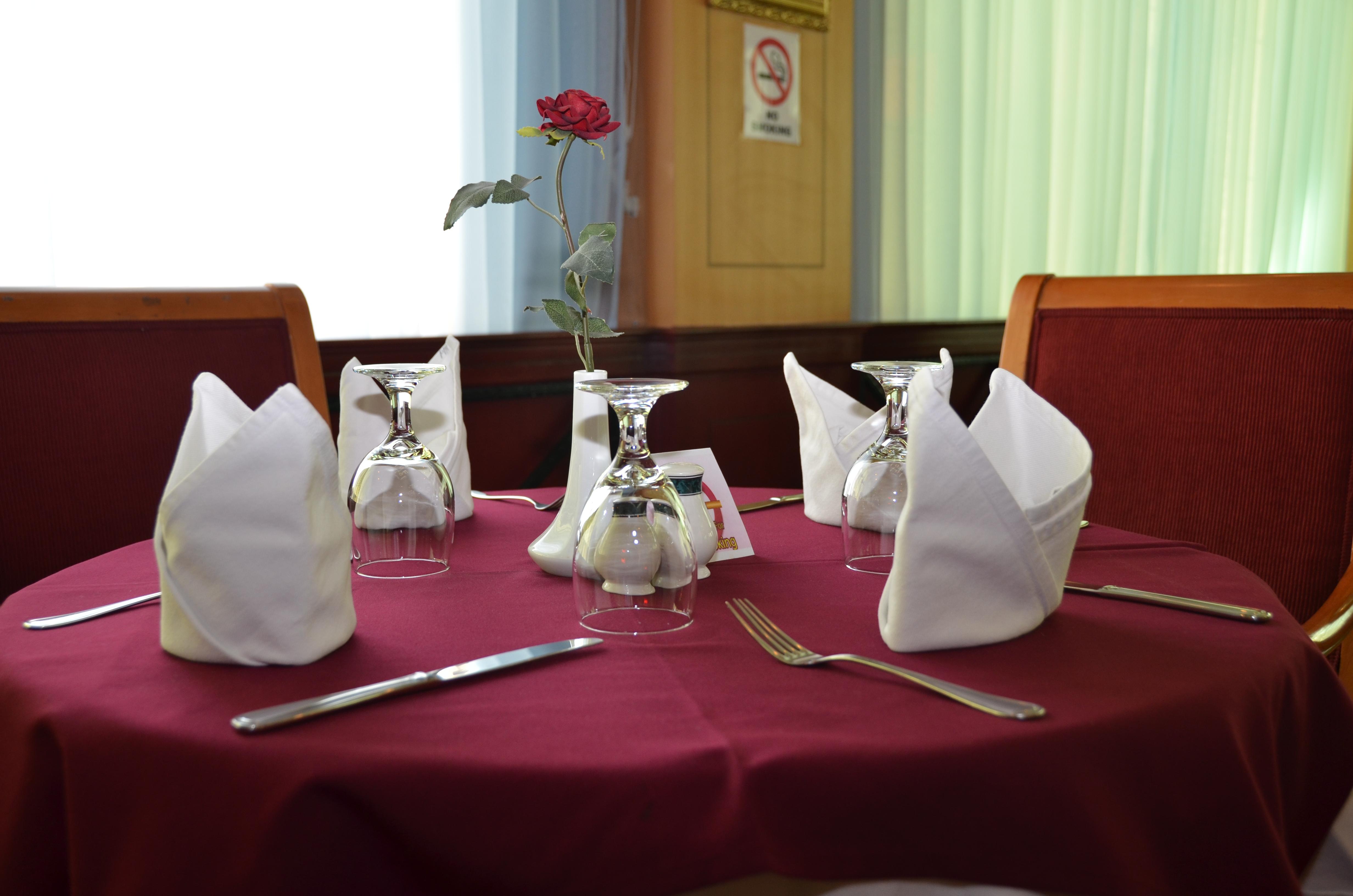 Pars International Hotel Манама Екстериор снимка