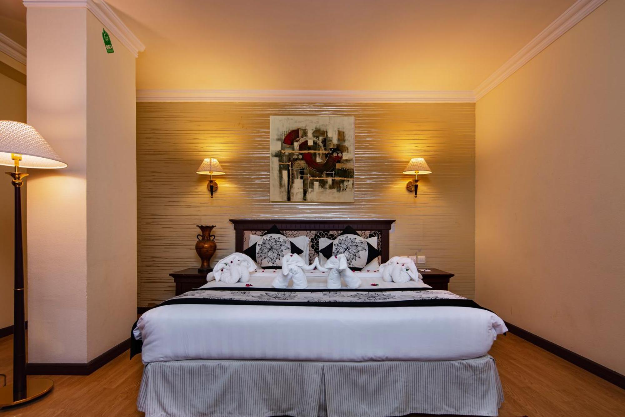 Pars International Hotel Манама Екстериор снимка