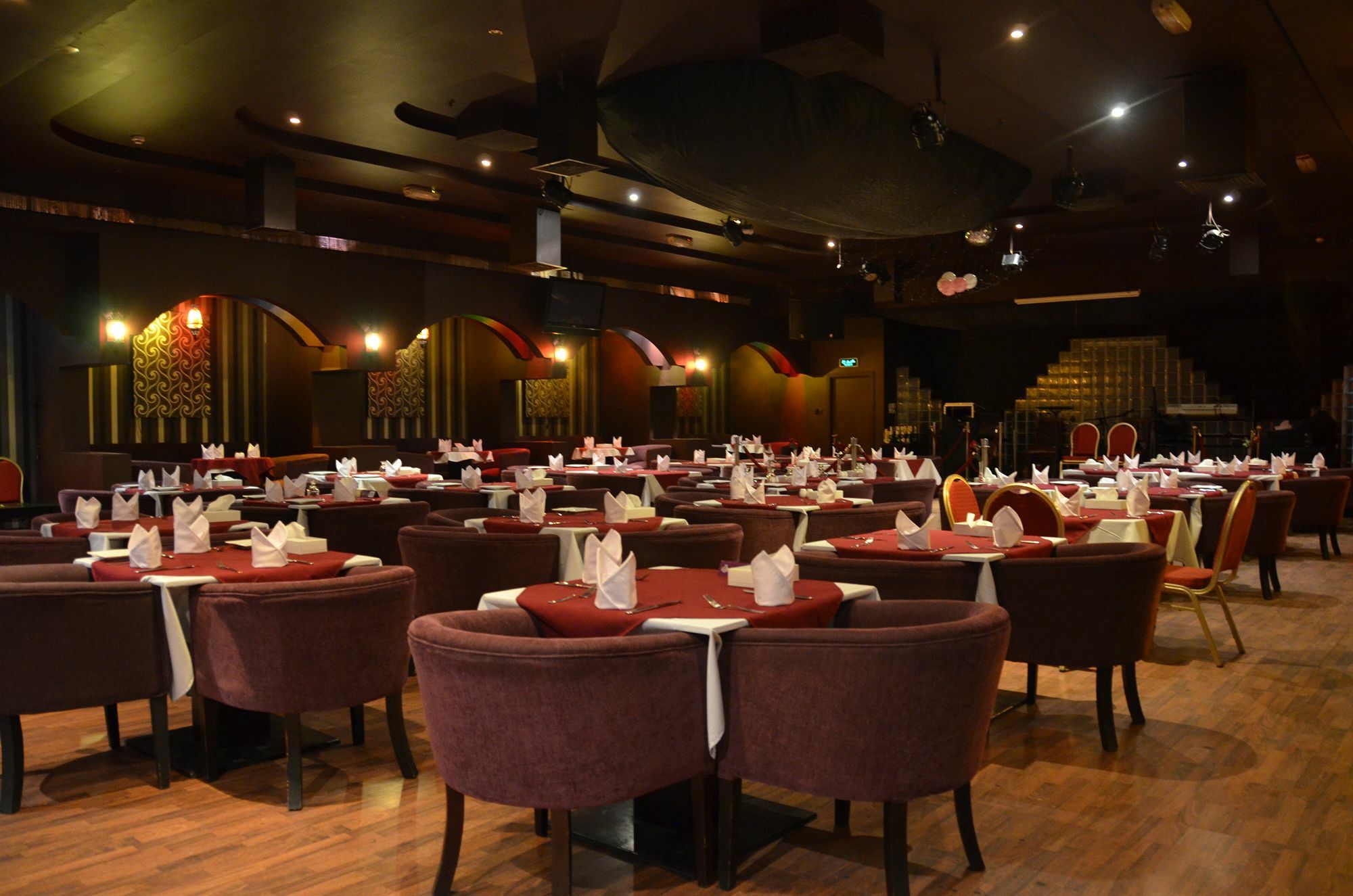Pars International Hotel Манама Екстериор снимка